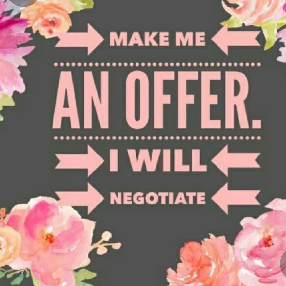 Open to offers! 🎀🙋🏻‍♀️